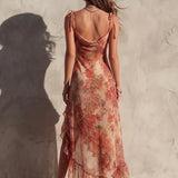 Jamie - Rochie florală asimetrică cu crăpătură și volane — imagine 3