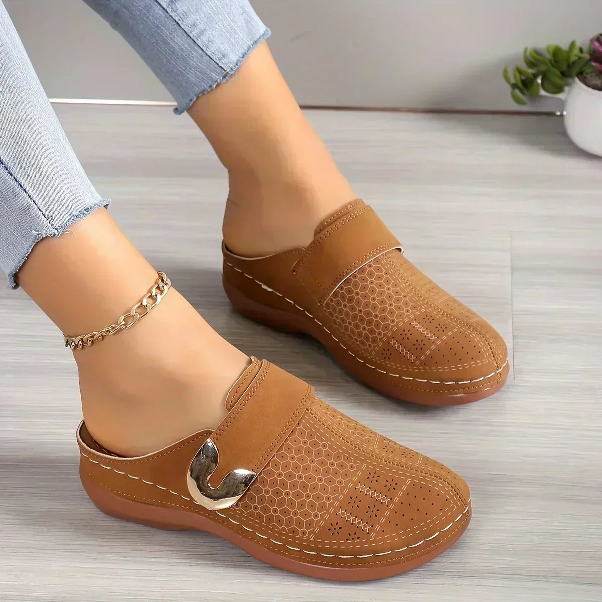 Juniper - o sandală elegantă cu talpă întreagă și susținere — imagine 9