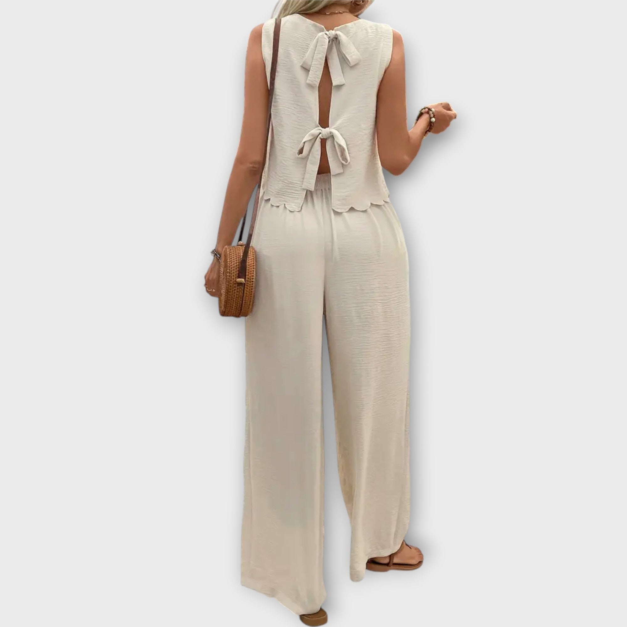 Lainey - Vestă cu petale și pantaloni — imagine 2