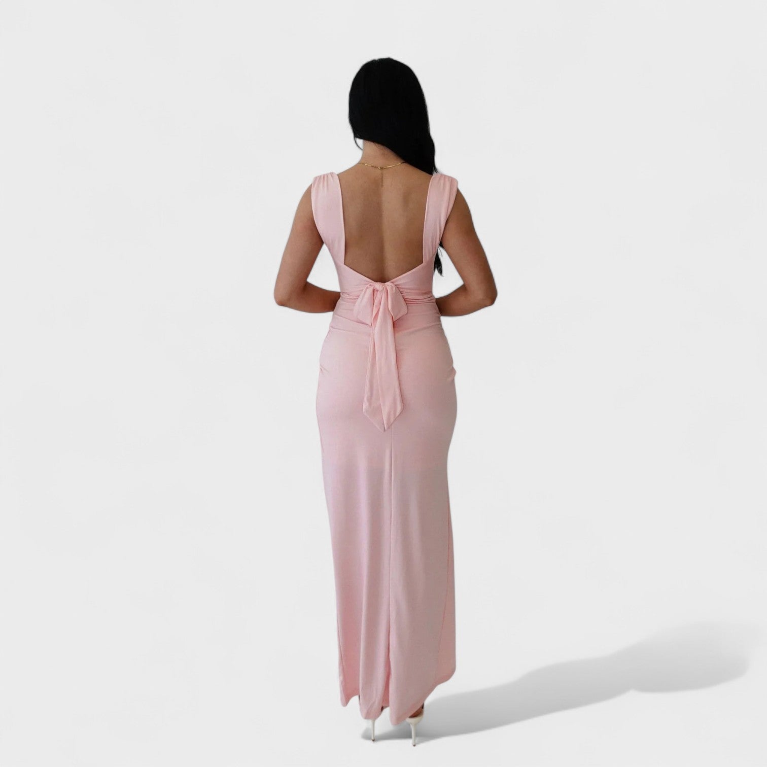 Vanessa - rochie lungă cu spatele descheiat — imagine 12