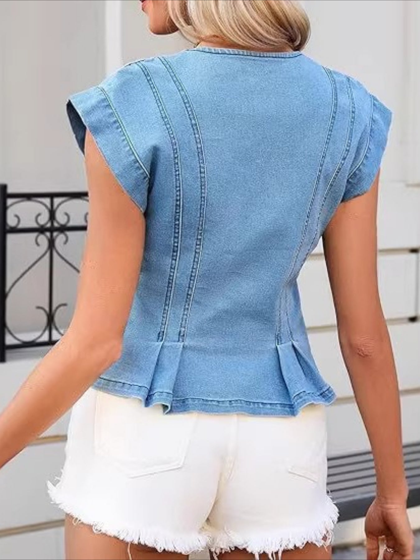 Willa - Top din denim cu decolteu în V — imagine 7